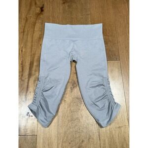 Lululemon Awakening Crop Taryn Toomey Collection Women's Sz 8 Ice Gray Leggings